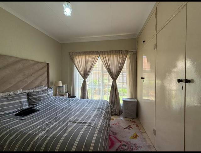 2 BEDROOM PROPERTY TO RENT IN BIRCHLEIGH NORTH